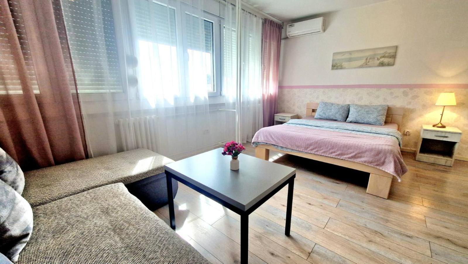 Apartmani Paku Белград Экстерьер фото